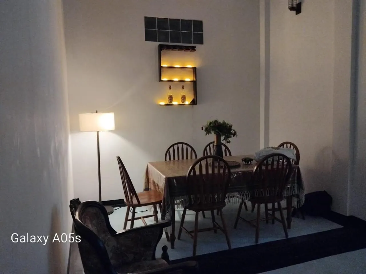 Δωμάτια σε οικογενειακή κατοικία Lux Villa Νεγκόμπο